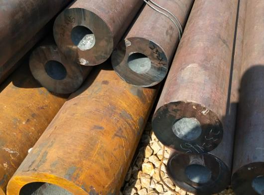 山東厚壁無縫鋼管工藝包括冷拔、冷軋、熱軋和熱擴四種方式