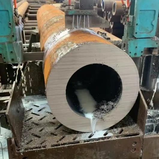 山東無縫鋼管廠定尺切割