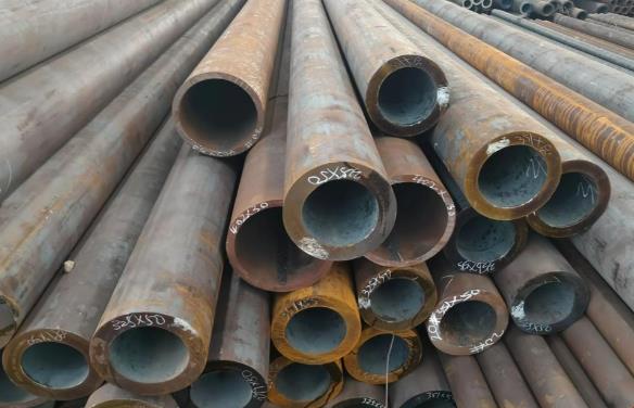 山東無縫鋼管廠分享：無縫鋼管強度和韌性高、耐腐蝕性強、承壓能力大